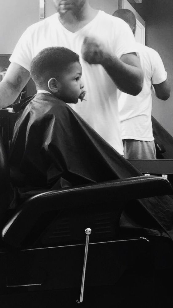 TOP OF THE LINE BARBER SHOP Updated October 2024 19 Photos 185