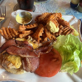 Martin's Tavern - Club Sandwich - Breakfast & Brunch Near Me - Washington, DC, District of Columbia Martin's Tavern - Club Sandwich - Breakfast & Brunch Near Me - Washington, DC, District of Columbia
