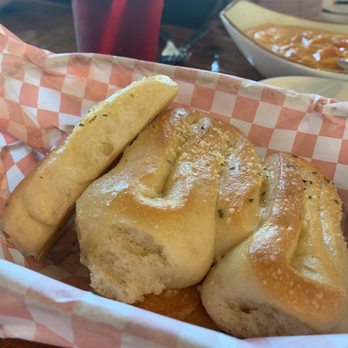 Roma's Italian Bistro - Bread - Italian Near Me - Duncanville, Texas