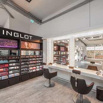 Knaus Hairdesign & Lounge - MAKE UP Platz - Hair Salons Near Me - Oldenburg, NI Knaus Hairdesign & Lounge - MAKE UP Platz - Hair Salons Near Me - Oldenburg, NI
