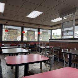 Carl's Jr