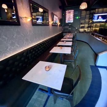 The Green Room - Comfortable seating - Cocktail Bars Near Me - Omaha, Nebraska The Green Room - Comfortable seating - Cocktail Bars Near Me - Omaha, Nebraska