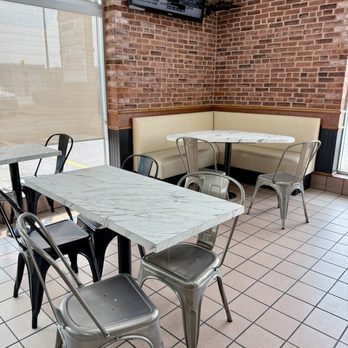 Country Style - Cafes Near Me - Pickering, Ontario