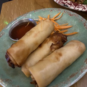 Rosa's Thai Cafe - Fried spring rolls. Delish! - Thai Near Me - London, XGL Rosa's Thai Cafe - Fried spring rolls. Delish! - Thai Near Me - London, XGL