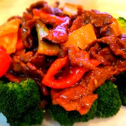 Flourishing Cafe - Fried beef with oyster sauce.