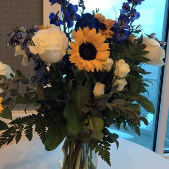 Petals Boutique Flowers - Florists Near Me - Dyer, Indiana Petals Boutique Flowers - Florists Near Me - Dyer, Indiana