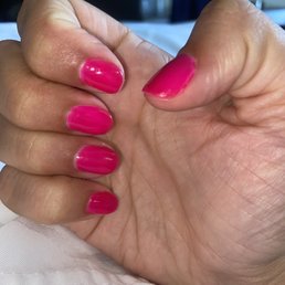 Uneven, color on cuticles, not painted totally to the tip.