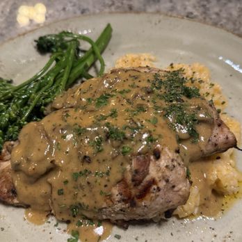 The Peaks Restaurant - Chicken Marsala - American Near Me - Sequoia National Park, California