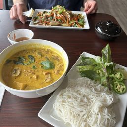 curry (bottom) curry (bottom)