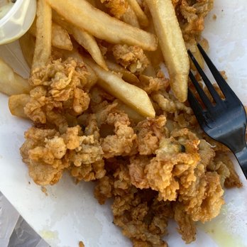 Mickey's Oceanic Grill - Seafood Near Me - East Hartford, Connecticut