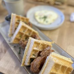 Lunakin Café - Chicken and waffles