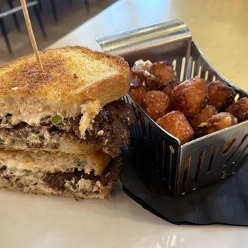 Mac’s Diner - Diners Near Me - North Saint Paul, Minnesota