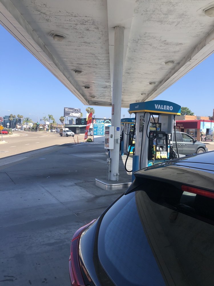 VALERO GAS STATION Updated September 2024 20 Reviews 1083 Morena