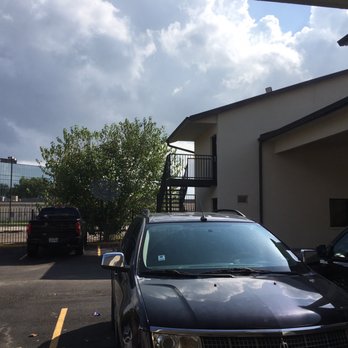Oyo - Hotels Near Me - Houston, Texas