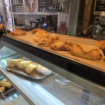 Guilloud Frederic French Bakery - Bakeries Near Me - Palm Beach, Florida Guilloud Frederic French Bakery - Bakeries Near Me - Palm Beach, Florida