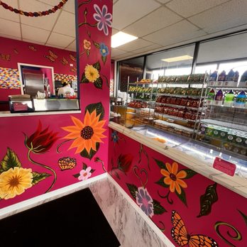 La Michoacana - Interior - Ice Cream & Frozen Yogurt Near Me - Anchorage, Alaska
