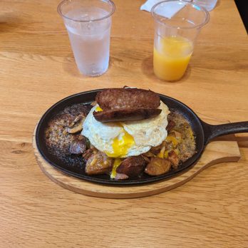 Werner's - Breakfast skillet platter - Breakfast & Brunch Near Me - Baltimore, Maryland Werner's - Breakfast skillet platter - Breakfast & Brunch Near Me - Baltimore, Maryland