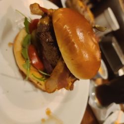 Ellwood Steak And Fish House - Bacon cheeseburger