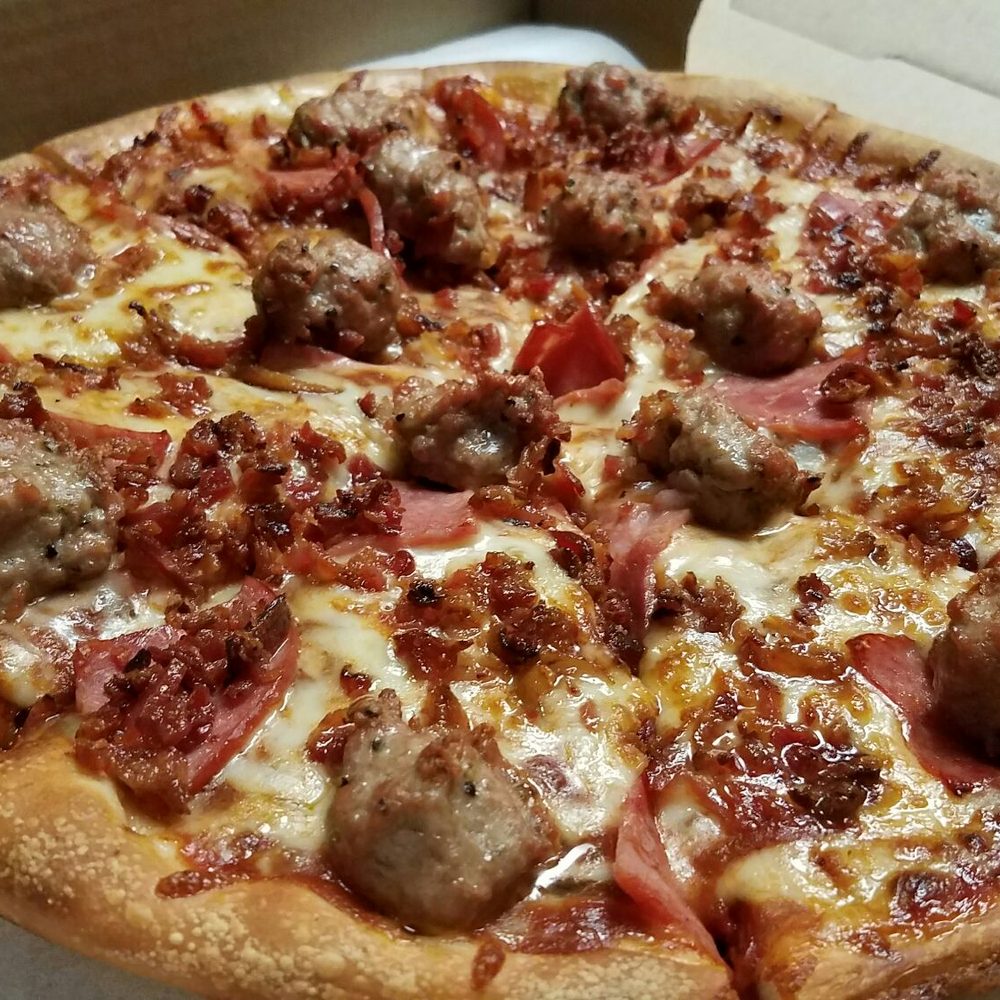 Master Pizza - 3 Little Pigs - Pizza Near Me - Avon, Ohio