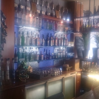 Hackney Hotel - The Bar - Restaurants Near Me - Hackney, SA