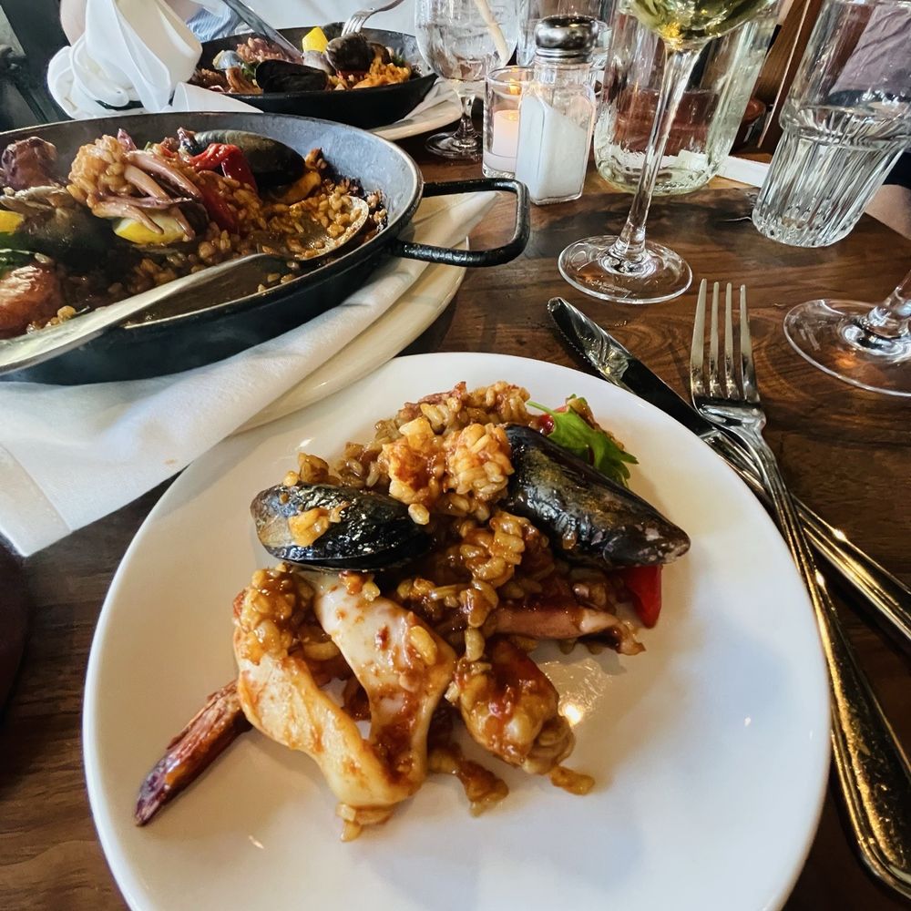 Barcelona Wine Bar - Seafood paella - Tapas/Small Plates Near Me - Delray Beach, Florida