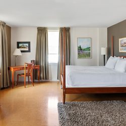 The Harraseeket Inn and Suites