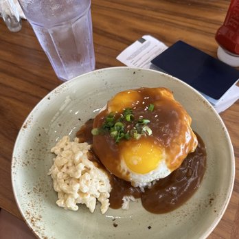 Leahi Market - Cocktail Bars Near Me - Honolulu, Hawaii