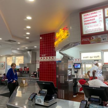 In-N-Out Burger - Dinner for my son - Fast Food Near Me - Glendora, California