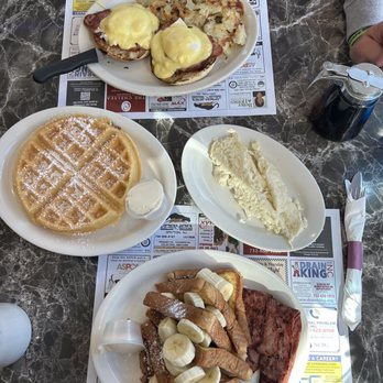 Monmouth Junction Kitchen - French Toast Breakfast, Eggs Benedict Breakfast, Waffle Breakfast - Diners Near Me - South Brunswick Township, New Jersey