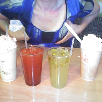 Sparkys BBQ and Espresso - Sassy lemonade (red), green chili lemonade (green), vanilla and green chili shake (far left), and mango chili shake (far right). - Burgers Near Me - Hatch, New Mexico
