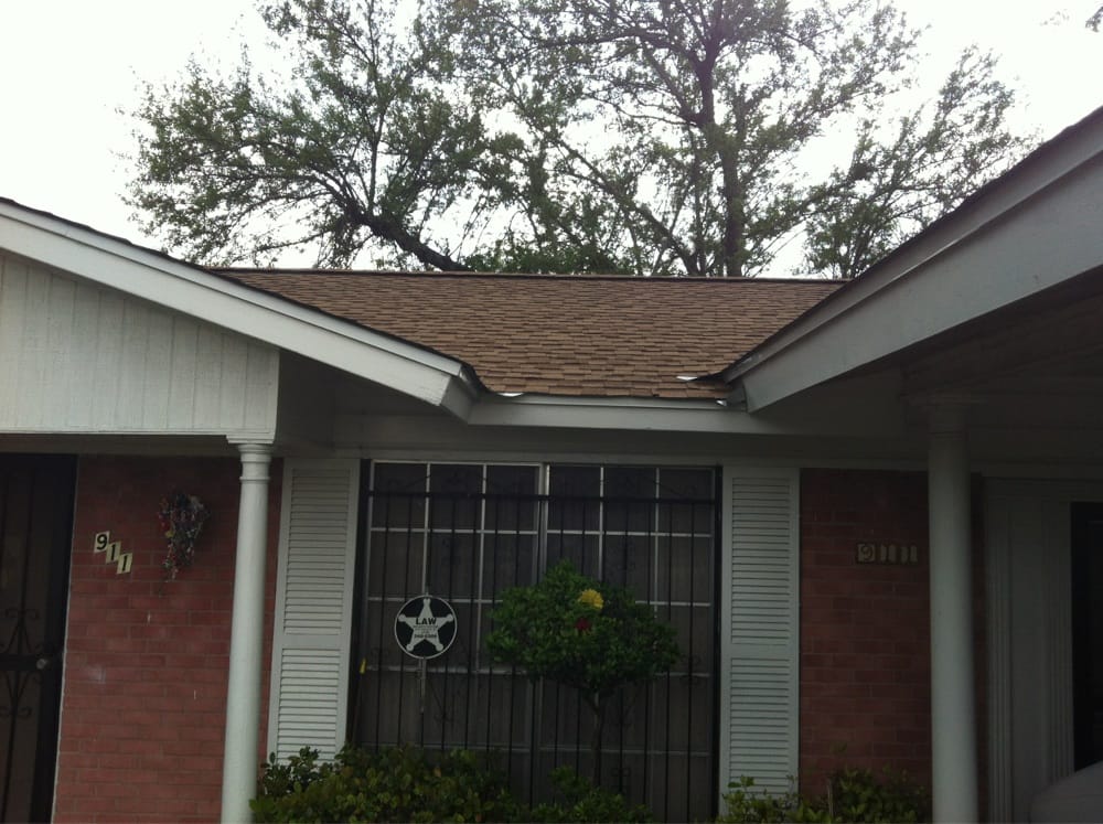 Slide of Stephanie Romo Roofing