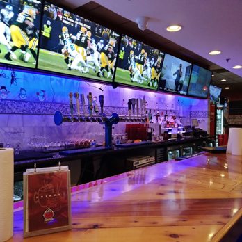 BBQ'd Productions - Very clean restaurant and bar, lots of sports on tv - New American Near Me - Third Lake, Illinois
