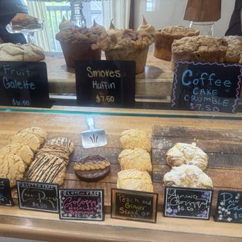 Melania's Gourmet - Patisserie/Cake Shop Near Me - Front Royal, Virginia Melania's Gourmet - Patisserie/Cake Shop Near Me - Front Royal, Virginia