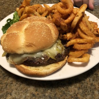 Cedar Glen Inn - Burger OK - American Near Me - Cedar Glen, California
