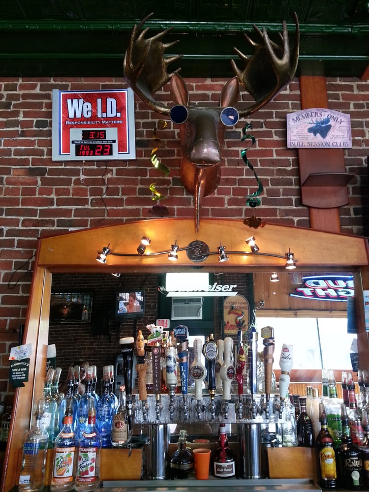 BLOOMFIELDS TAVERN Updated September 2024 40 Water St, Skowhegan