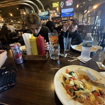 Burger Bar Chicago - Burgers Near Me - Chicago, Illinois Burger Bar Chicago - Burgers Near Me - Chicago, Illinois