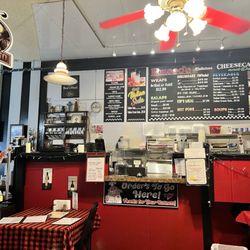Russo's Cheesecakes and Deli - Cute and cozy!