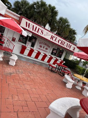 Walls Old Fashioned Ice Cream by null