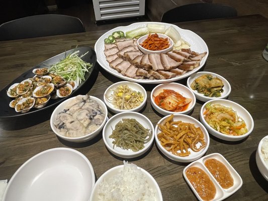 Halmae Bossam by null