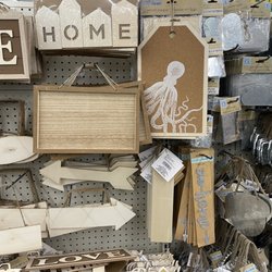Dollar Tree - Crafts