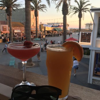 Tower 12 - Bars Near Me - Hermosa Beach, California Tower 12 - Bars Near Me - Hermosa Beach, California