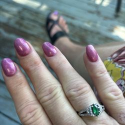 Top Nails - This is the shape I prefer and I'm so happy with them!