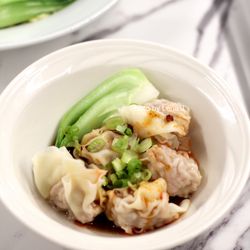 Chili wonton ($10) - 5 pork wontons
