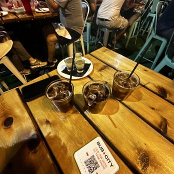 Bub City - Shots and drinks - Barbeque Near Me - Chicago, Illinois
