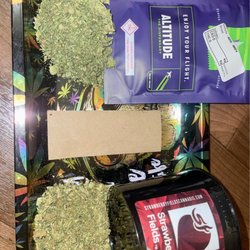 Strawberry Fields Cannabis Denver - Altitudes shake vs strawberry fields on Yosemite