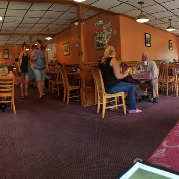 Kosta's Cafe - Main dining room is bright and inviting... a nice place for a casual cup of coffee with friends. - Breakfast & Brunch Near Me - Spencer, Massachusetts