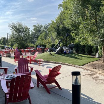 Mellow Mushroom Brier Creek - 8/9/2025-outdoor uncovered seating and kids play area - Pizza Near Me - Raleigh, North Carolina