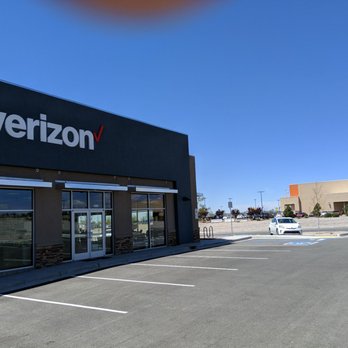 Verizon - Same shopping center as Wal-Mart - Mobile Phones Near Me - Santa Fe, New Mexico