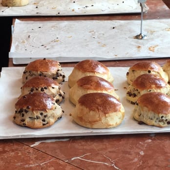 Aux Merveilleux de Fred - Bakeries Near Me - London, XGL Aux Merveilleux de Fred - Bakeries Near Me - London, XGL