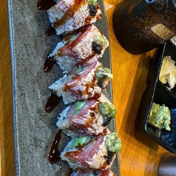 Sushi Kashiwa - Bluefin Lovers Roll - Sushi Bars Near Me - Pacifica, California Sushi Kashiwa - Bluefin Lovers Roll - Sushi Bars Near Me - Pacifica, California